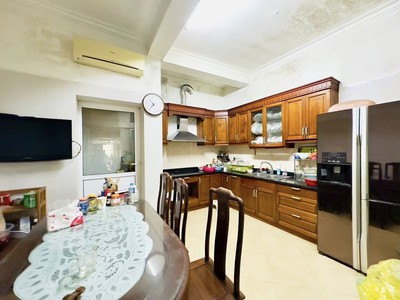 Phân lô khu vĩnh phúc, ô tô tránh, 67m, mặt tiền rộng, chỉ 25.3 tỷ 2