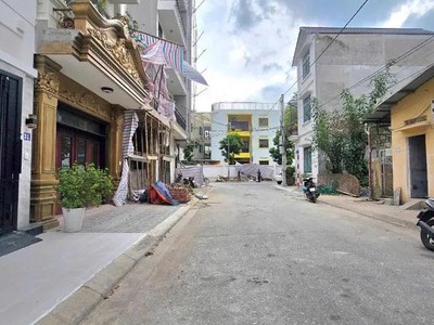 Cần bán nhà ngọc thụy dân xây 82m2 5 tầng, thang máy, vỉa hè ô tô tránh 26 tỷ 0