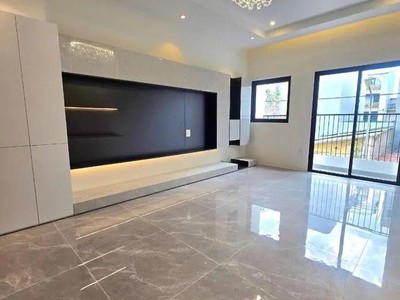 Cần bán nhà ngọc thụy dân xây 82m2 5 tầng, thang máy, vỉa hè ô tô tránh 26 tỷ 2