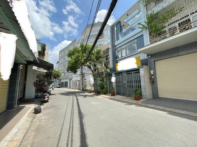 Bán nhà dt 90m2 ngang 5m - hẻm xe tải 8m đường phú thọ hòa - tân phú 0