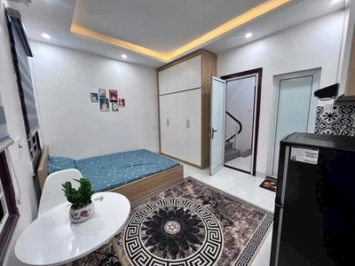Cho cả toà làm chdv ngõ 850 đường láng, 40m2 x 6 tầng, 8 ngủ khép kín, 35 triệu 2
