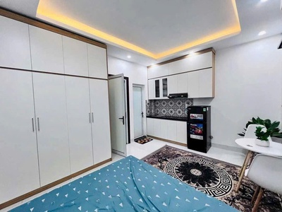 Cho cả toà làm chdv ngõ 850 đường láng, 40m2 x 6 tầng, 8 ngủ khép kín, 35 triệu 3