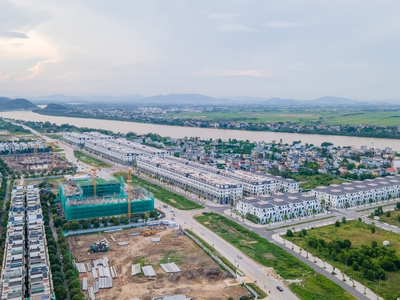 Bán biệt thự 3 tầng đối diện trường học nội khu vị trí SỐ 1 THANH HÓA 0