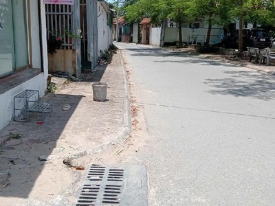 Bán lô đất 52m  vuông vắn, mặt tiền rộng rãi   ô tô vào tận nơi. 0