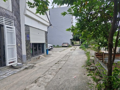  bán nhà đẹp quang lãm hà đông   4 tầng   2 thoáng, ô tô tránh   5.2 tỷ 0
