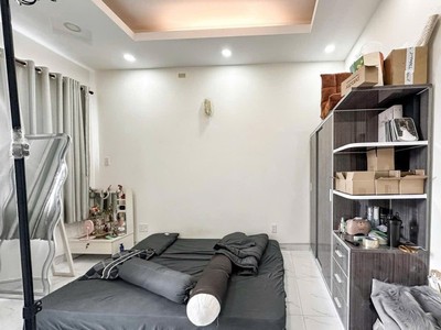 Nhà 5 tầng tôn đản quận 4   giá chỉ 5 tỷ   ngay trung tâm   ở ngay hoặc khai thác chdv 2