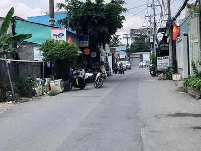 Hẻm xe hơi   vào tận cửa, sạch sẽ   an ninh   hàng xóm thân thiện giá chỉ 4,5 tỷ. 2