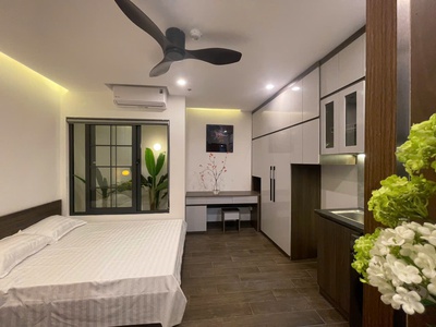 Hot ccmn đình quán 100m2x7t,24 phòng,t/máy,lô góc,mt 11m,90 củ/m,18.9 tỷ 2