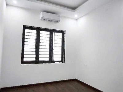 Bán nhà văn phú   hà đông, 47m  x 4 tầng, nhà dân xây chắc chắn, ngõ thông   cách phố chỉ 50m  giá 4