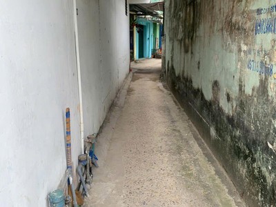 Bán nhà mặt phố hùng vương, quảng ngãi. dt 36m2, giá hời 4 tỷ, sổ hồng riêng 4