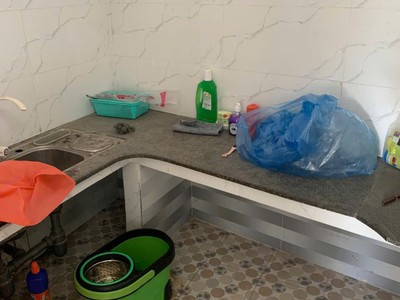 Bán nhà mặt phố hùng vương, quảng ngãi. dt 36m2, giá hời 4 tỷ, sổ hồng riêng 2