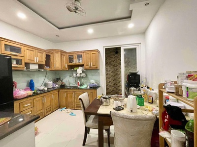 Giảm 1.2 tỷ - định cư gấp bán 11.8 tỷ - nguyễn xí - phân lô dân trí - 5 tầng btct - bình thạnh - có 1