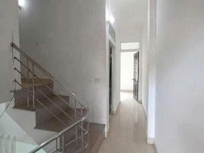 Bán nhà 2 tầng, tổ 4, quang minh, mê linh. đang cho thuê kinh doanh dịch vụ spa 2