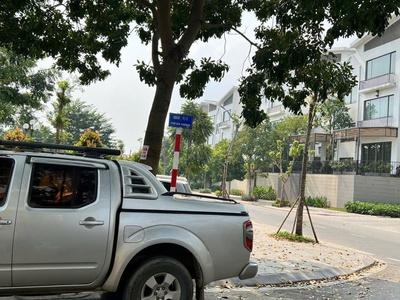 Bán nhà ngọc thụy - long biên siêu phẩm ngọc thụy   160m    mặt tiền khủng   view vườn hoa   vỉa hè 2