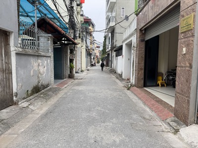 Cần bán 74m2 đất mặt ngõ 51 Giang Biên. Đường ô tô tránh, xung quanh bạt ngàn tiện ích 3