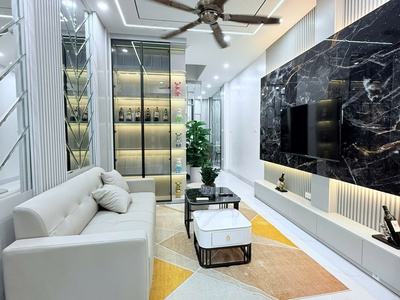 Nhà đẹp 40m2, Phố Hồng Mai, ngõ thông, 4 tầng, 4 phòng ngủ, đầy đủ nội thất đẹp long lanh, giá 9 tỷ. 1