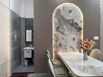 Bán nhà 1 trệt 2 lầu - đường Nguyễn Thị Bảy- TP Tân An- Long An- chỉ 2 tỷ 5 full nội thất, SHR 7