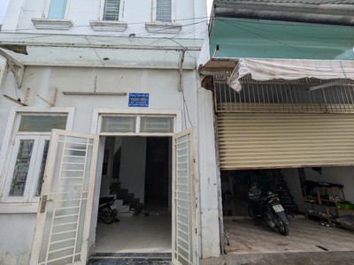 Chính chủ cần bán  Nhà 6PN An Phú Đông, Quận 12, DT 97m2, Cách QL1a 150m, giá TL 3