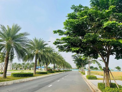 Nền ngang 5m vị trí kinh doanh thuận tiện-cách sân bay Long Thành 5km-sổ sẵn giá 10tr/m2 2