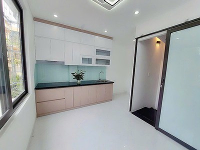 Bán nhà nguyễn trãi chỉ 15m2, kinh doanh tốt, 2