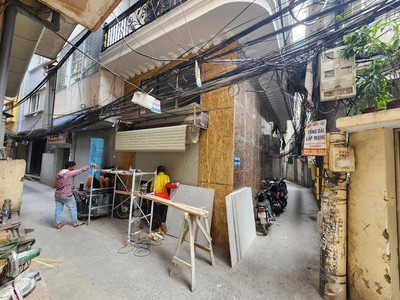 Trung tâm ba đình   lô góc   7 tầng thang máy   sổ hoa hậu. 0