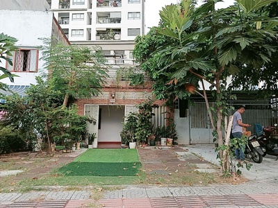 Chính chủ bán nhà đường d1 95m2 bình thạnh đường trước nhà 10m 3