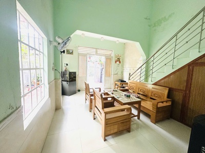 Hiếm - mảnh đất diện tích lớn 155m2 chia thành 2 căn vừa ở vừa cho thuê chỉ 3.4 tỷ 2