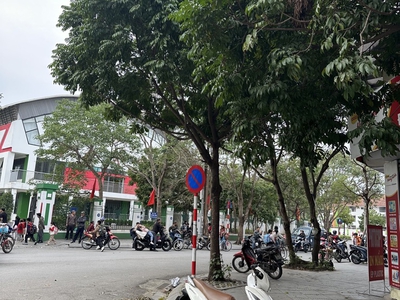 Thượng thanh,long biên 14ty 40m,lô góc 2 mặt tiền,vỉa hè kinh doanh đỉnh 2