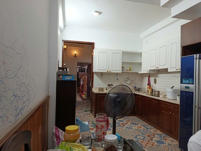 Chính chủ tự xấy,  cần bán gấp nhà lô góc 70m2 đường số 102 quận 9 hxh ngủ trong nhà 2