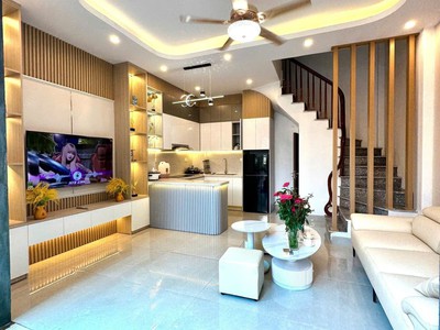 Tt mỹ đình - lô góc- 6 phòng cho thuê - ô tô qua nhà - diện tích 34m2 - giá chỉ 7,6 tỷ 3