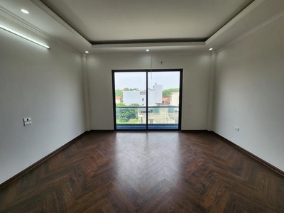 Bán nhà phố hoa lâm 45m2 6 tầng, mt 4.8m, ô tô đỗ cạnh nhà, bạt ngàn tiện ích 8.x tỷ 3