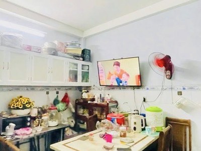 Giáp tân bình - q11   hxh tránh - sát mt - nhà đẹp 3 tầng - 4pn - 70m chỉ 7 tỷ tl 1
