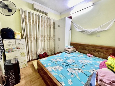Tầng 3 khu a đường 800a, cầu giấy 59/70m 3pn 2wc, tòa còn mới, 4.7 tỷ 2