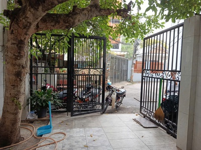 Chính chủ tự xấy,  cần bán gấp nhà lô góc 70m2 đường số 102 quận 9 hxh ngủ trong nhà 3