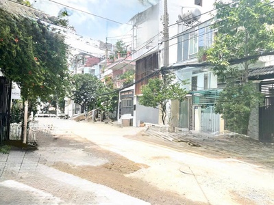 Vip hồ đắc di   3 mặt hẻm   vỉa hè rộng   162m    nhỉnh 20 0