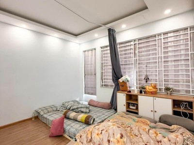 Bán nhà ngõ q.2, an khánh, đường số 8. dt 50m2, 2 tầng, 2pn. sổ hồng chính chủ, giá 9.9 tỷ. lh: 4