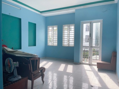 Bán mặt tiền đường trương văn thành 132m2 quận 9 btct 3 tầng 1