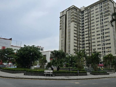 Ba la hà đông - 51m nhỉnh 15 tỷ -nhà mới -thang máy - phân lô vỉa hè - ô tô tránh - kinh doanh- vew 1