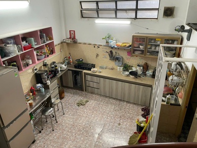 Gấp bán nhà chính chủ 4 tầng đường nguyễn thái sơn hẻm 5m 52m2 2