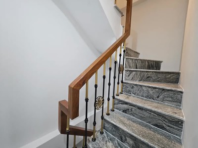 Nhà mơi full nội thất phố ngọc lâm 40m2 x  6 tầng mặt tiền 4m, 8.3 tỷ long biên. 2
