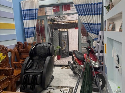  bán nhà 4 tầng quận 10   hẻm thông, gần mt nguyễn tri phương  5 tầng - ngang 3.7m chỉ 6.5t 0