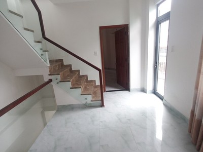 Góc kiệt ô tô 6m nguyễn tất thành gần lê độ, 65m2, 3 tầng đẹp, 5.1 tỷ 1
