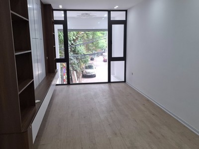 Bán nhà trung tâm quận đống đa nhà mới 7 tầng thang máy kinh doanh ô tô vào nhà 40m 13 tỷ 2