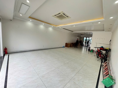 Cho thuê sàn văn phòng tầng 1 và tầng 2 KĐT Waterfront 0