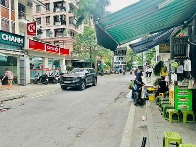 Ô tô tránh phố minh khai. kinh doanh, ở vip, giá chỉ 8.6 tỷ. 0