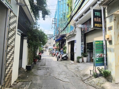 Bán nhà hẻm đường lý tuệ, tân phú, dt 4x15m, 3 tầng, 3 pn chỉ 5,2 tỷ. 1