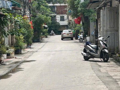 Chỉ nhỉnh 10 tỷ   nhà 5 tầng phân lô tt cầu đường kiến hưng   ô tô đỗ cửa   ở ngay, làm vp, cho 1