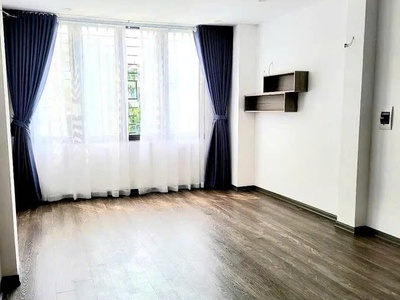 Nhà mới- đẹp ở ngay ô tô vào nhà phố nguyễn văn cừ 50m2 x 4 tầng 10.4 tỷ long biên. 0