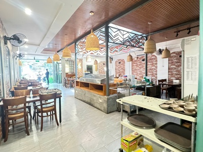 Bán nhà mặt tiền , lô gốc tân quy quận 7  270m2 , 2 lầu , ngang hơn 10m 67 tỷ 3