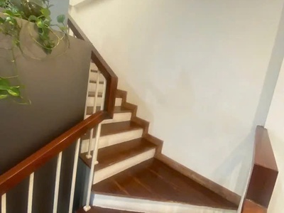 Chính chủ bán nhà mới full nội thất ô tô đỗ cổng  ngọc lâm 50m2 x 4 tầng ,9.7 tỷ long biên. 3